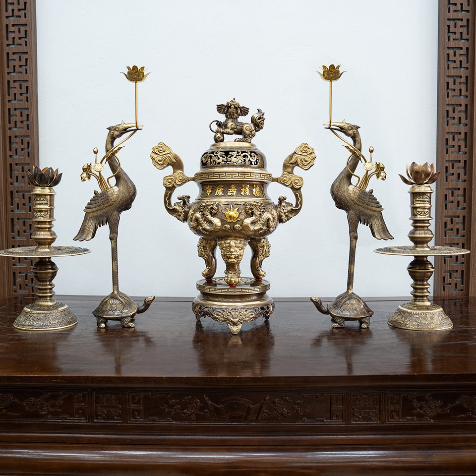Bronze altar set with partial gold gilding on the censer body and crane heads